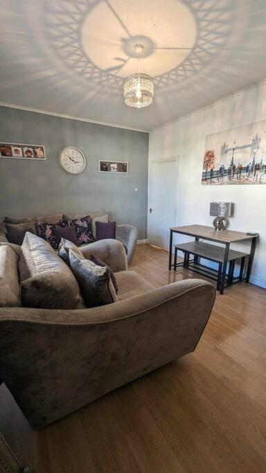Lovely 2 Bedroom Apartment In Heart Of Dundee Ngoại thất bức ảnh