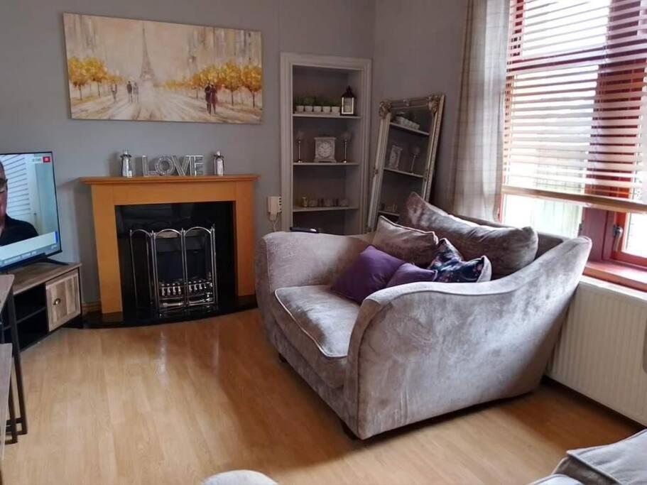 Lovely 2 Bedroom Apartment In Heart Of Dundee Ngoại thất bức ảnh